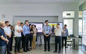 企業互訪，共結紐帶 ——施耐德電氣與本松新材商討合作路徑